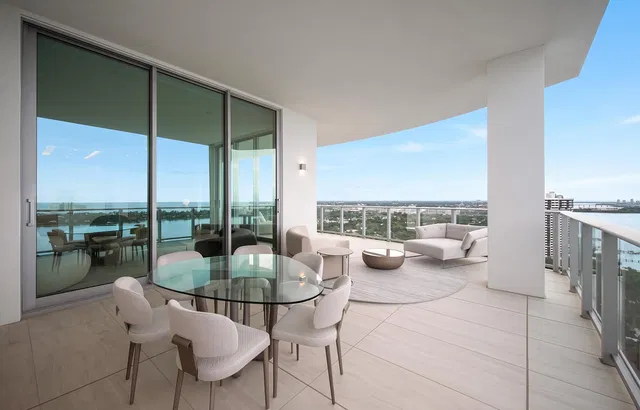 Alba Palm Beach Unit 2101 photo 7