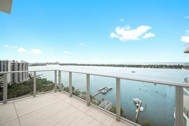 Alba Palm Beach Unit 2101 photo 8