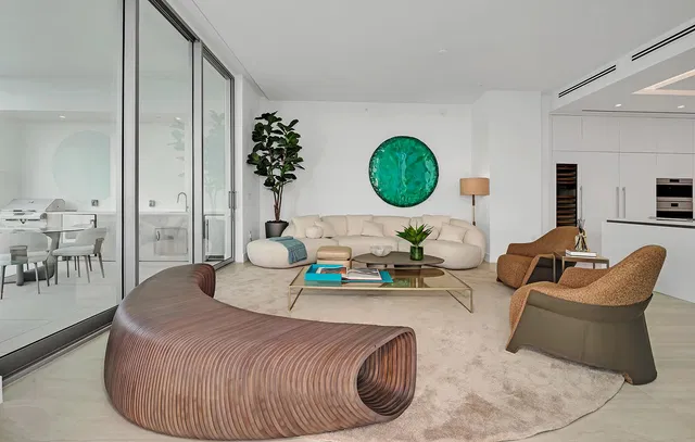 Alba Palm Beach Unit 2101 photo 14