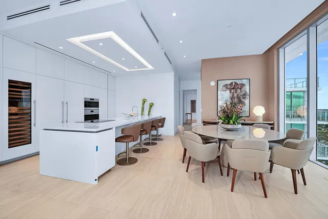 Alba Palm Beach Unit 2101 photo 19