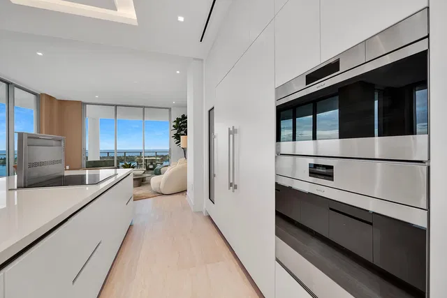 Alba Palm Beach Unit 2101 photo 26