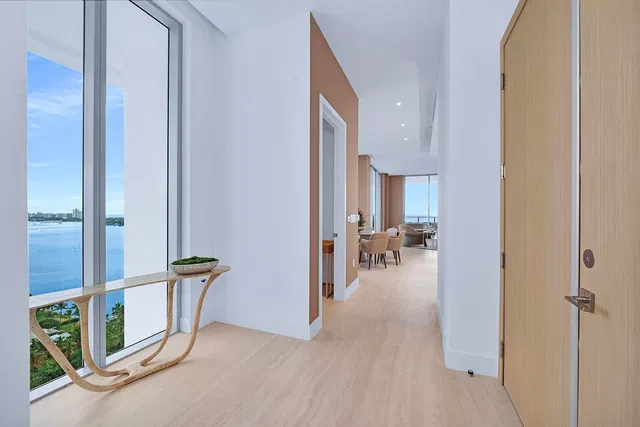 Alba Palm Beach Unit 2101 photo 27