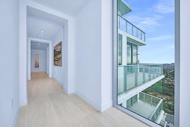 Alba Palm Beach Unit 2101 photo 28