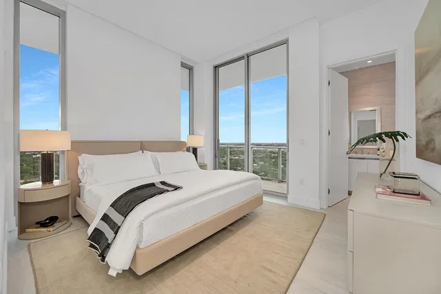 Alba Palm Beach Unit 2101 photo 33