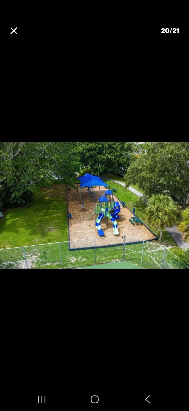 Residence photo 5