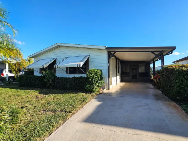 Residence photo 2