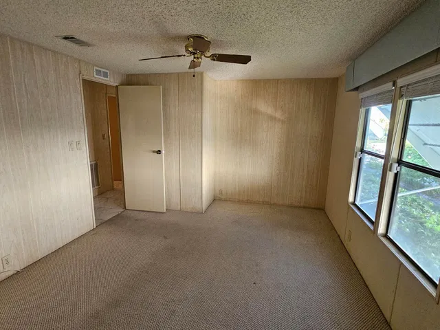 Residence photo 23