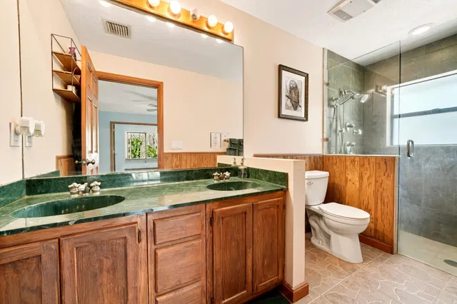  Residence photo 16