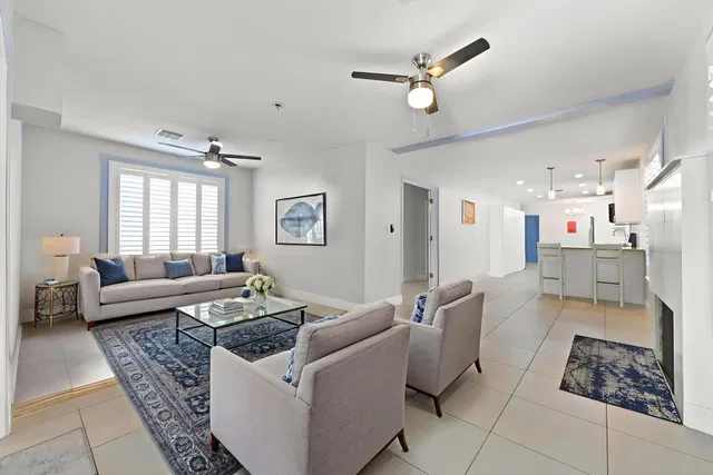 Residence photo 3
