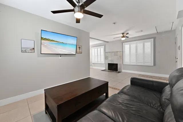 Residence photo 7