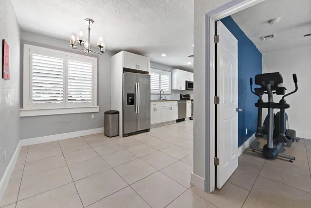 Residence photo 12