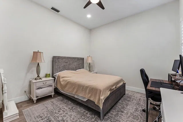 Woodfield Country Club Residence photo 13