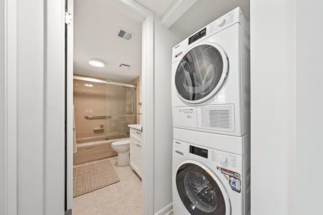 Unit 608 photo 25