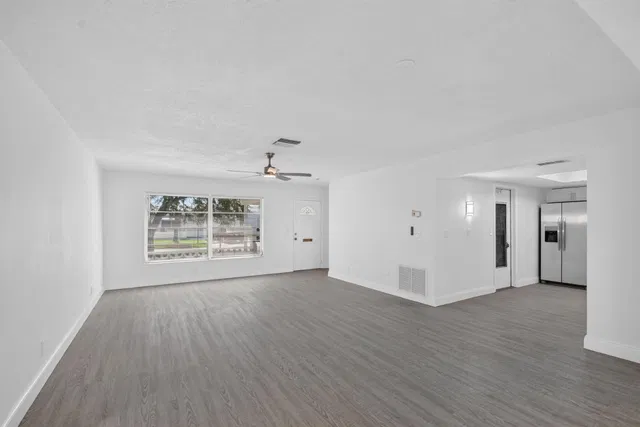  Residence photo 5