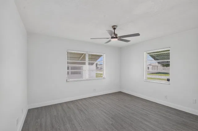  Residence photo 12