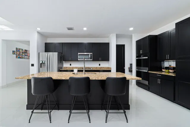  Residence photo 8