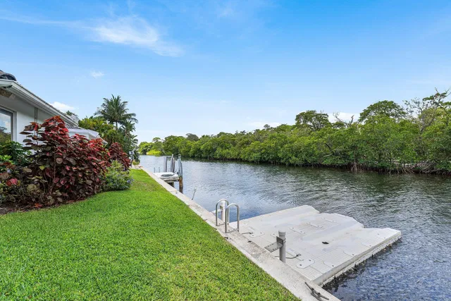 Golden Harbour Residence photo 15