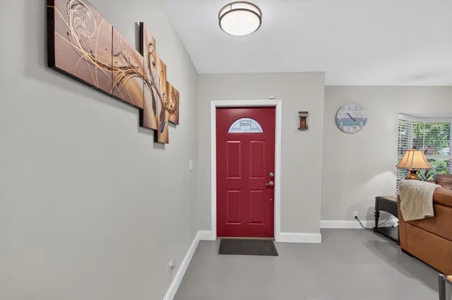 Residence photo 6
