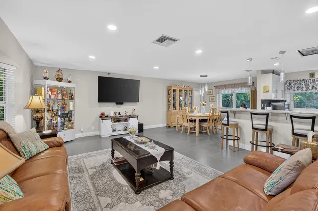 Residence photo 10