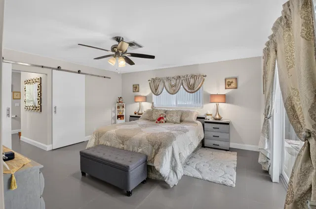 Residence photo 25