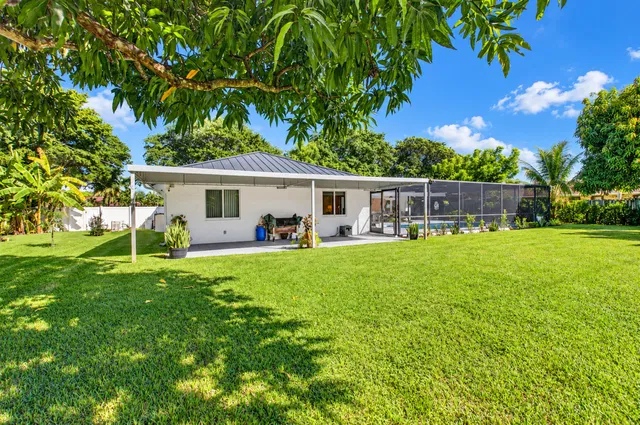 Residence photo 49