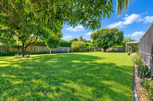 Residence photo 51