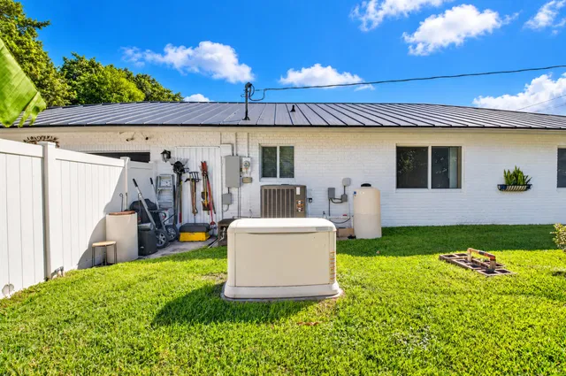 Residence photo 52