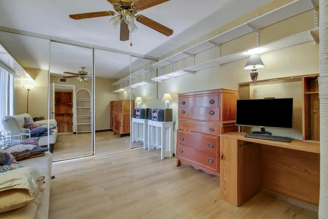 Residence photo 14