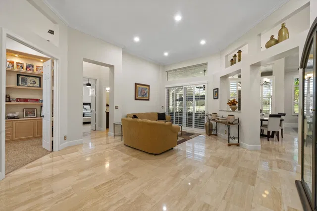 Residence photo 7
