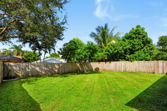  Residence photo 17