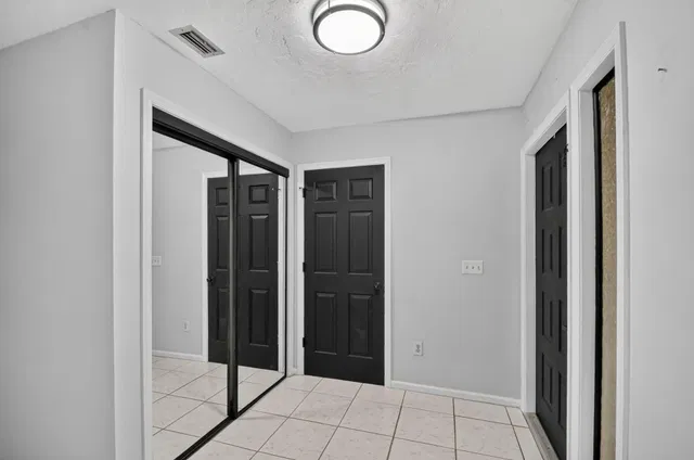 Residence photo 6