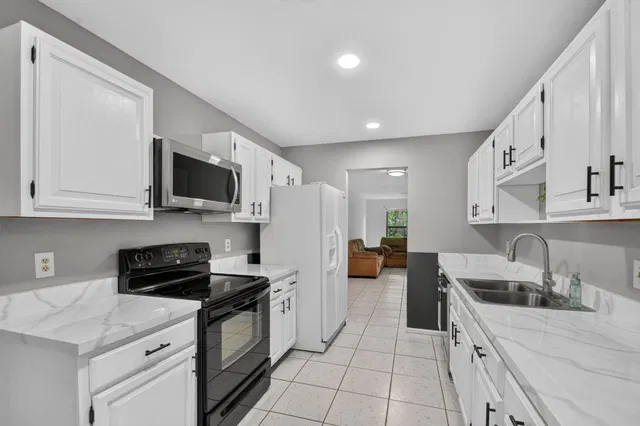 Residence photo 9