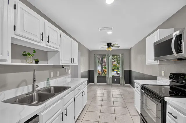Residence photo 11