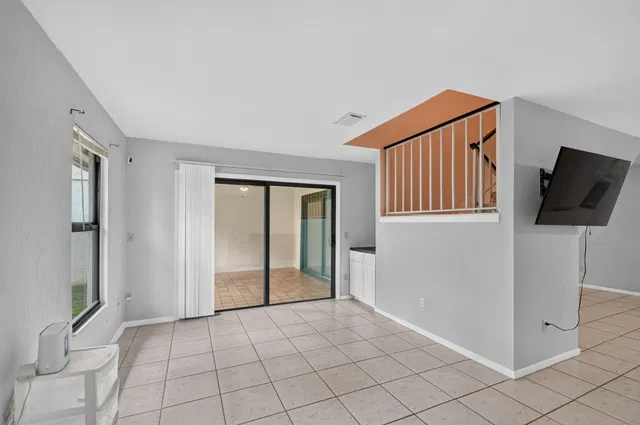 Residence photo 18