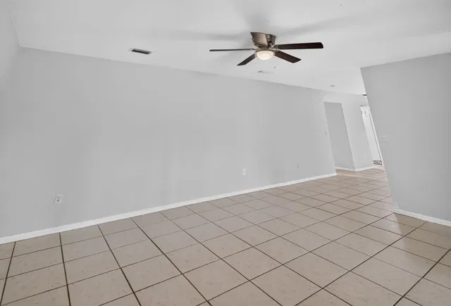 Residence photo 24
