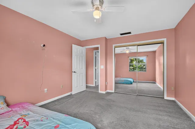 Residence photo 35