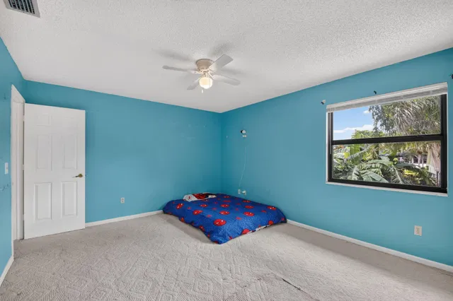 Residence photo 41