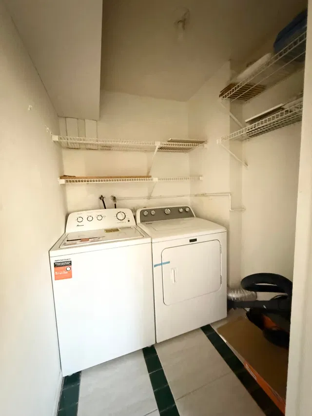  Residence photo 6