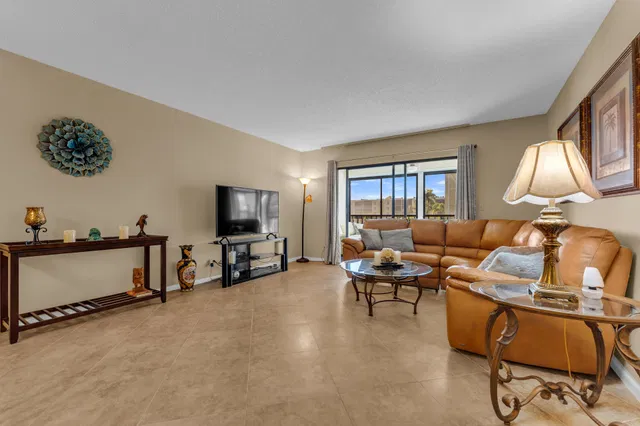  Unit 210 photo 17