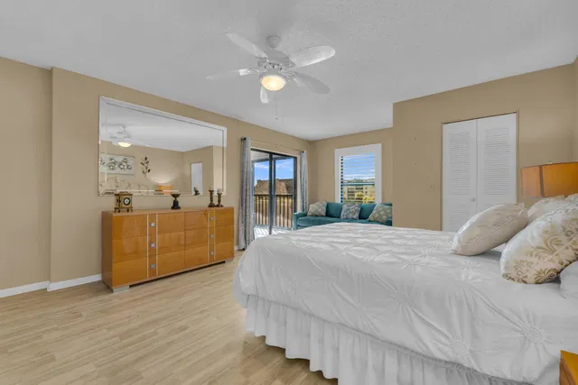  Unit 210 photo 21