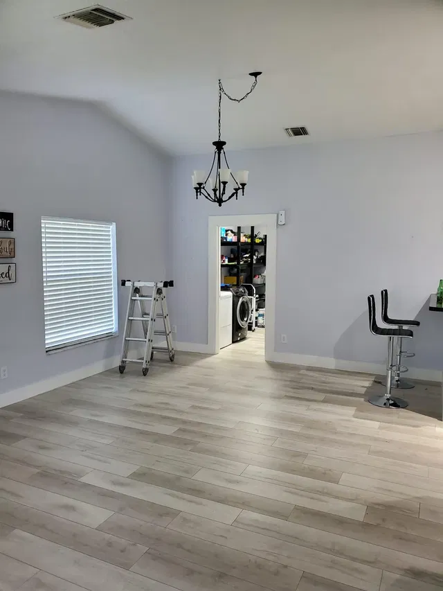 Residence photo 16