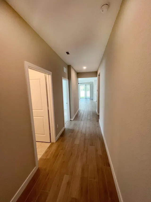  Residence photo 15