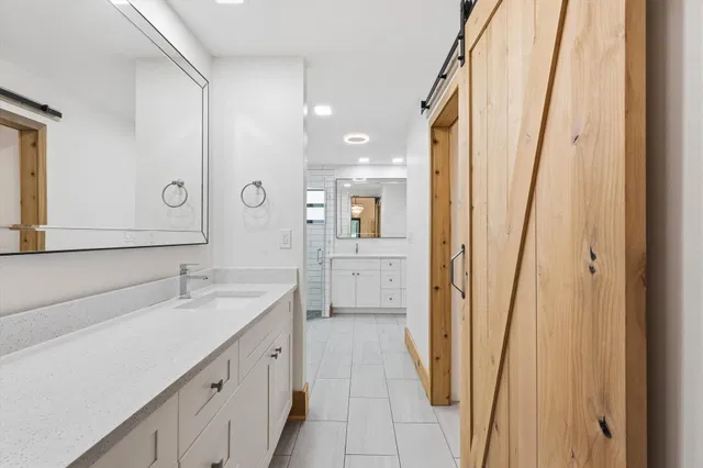 Residence photo 14