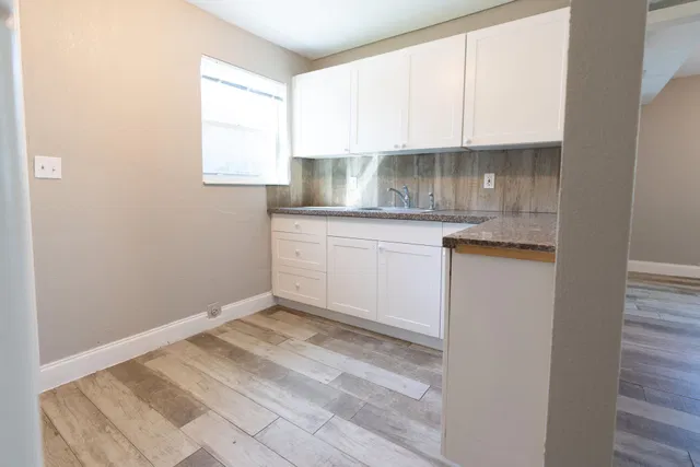 Residence photo 2