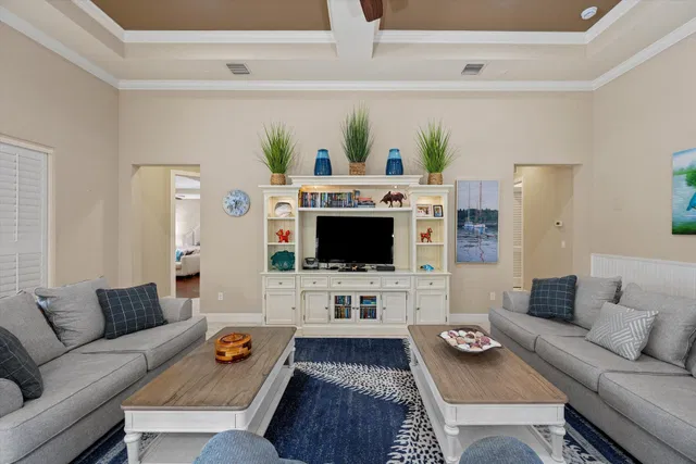 Residence photo 11