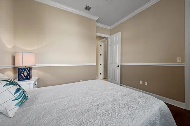 Residence photo 30