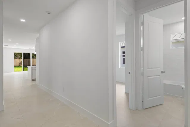 Residence photo 2
