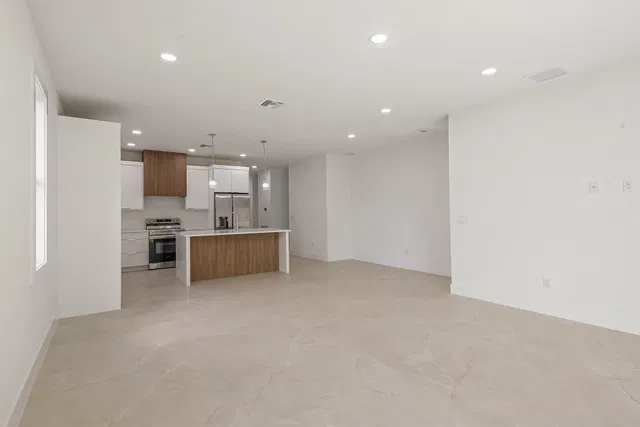 Residence photo 8
