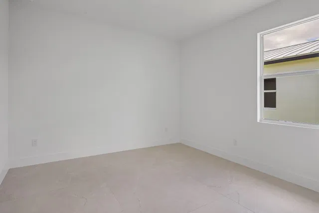 Residence photo 18