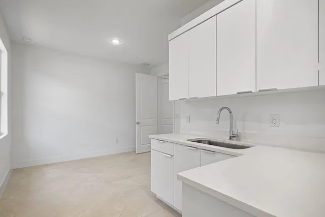 Residence photo 24